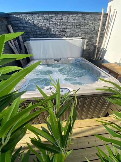 Villa Avec Jacuzzi Proche De La Mer Et Du Centre Barbâtre Extérieur photo